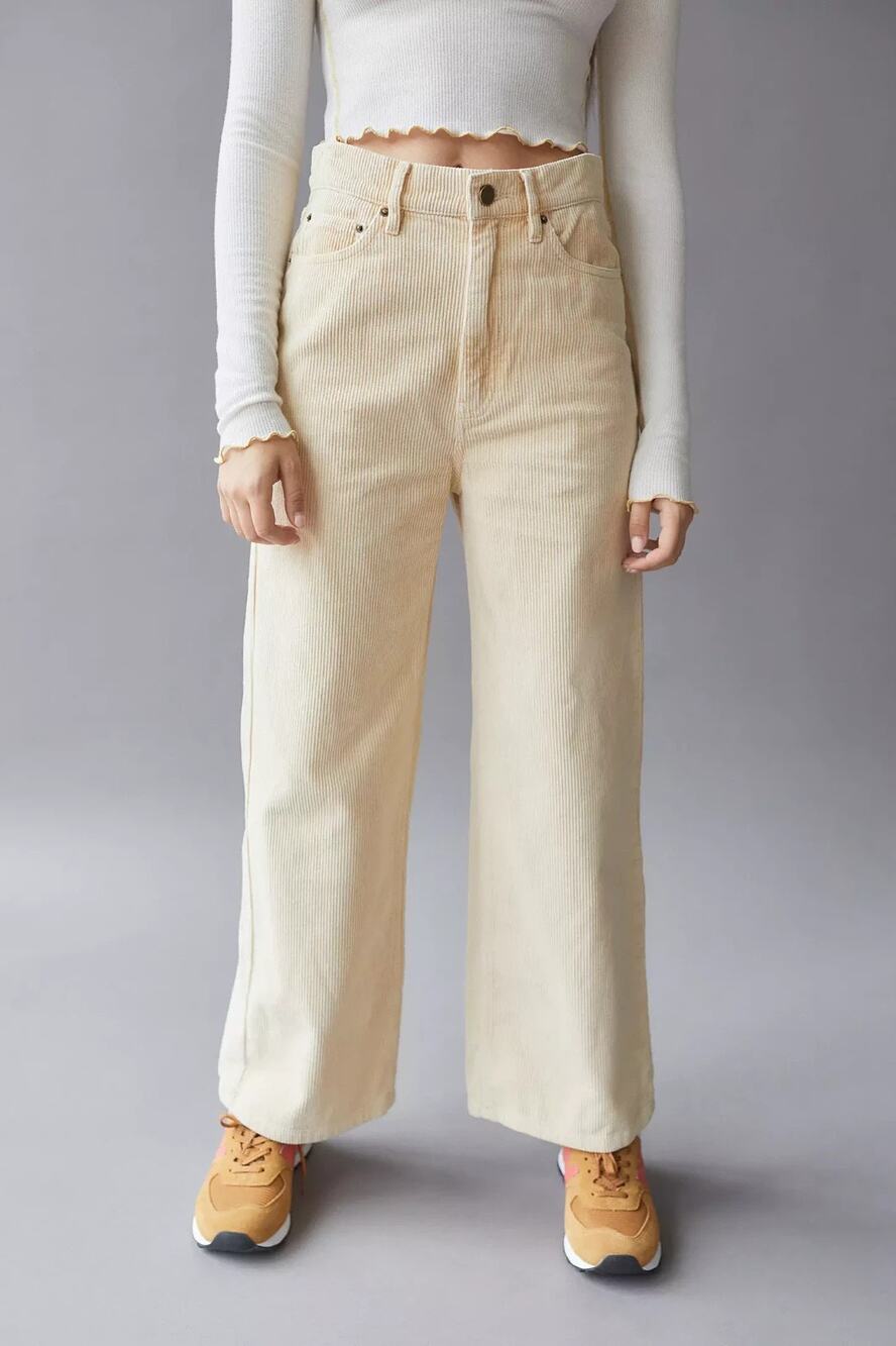 BDG High & Wide Y2K preppy Corduroy Pants Cream Size 32 A008522
